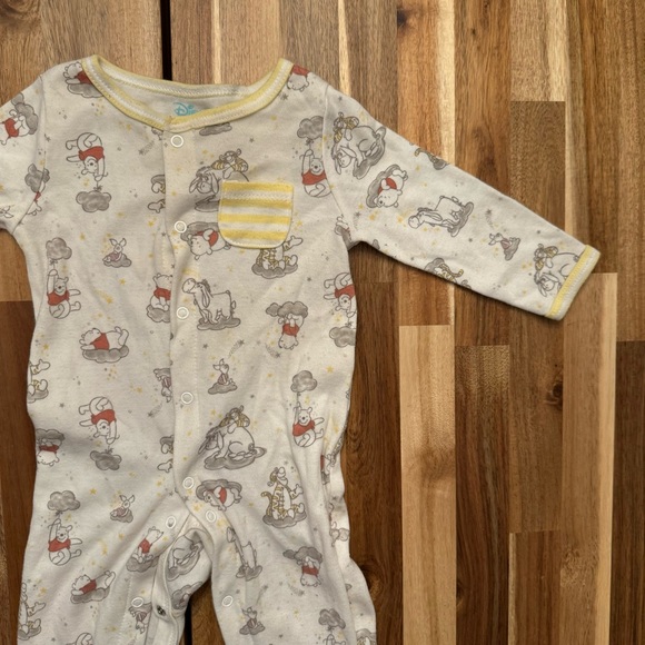 Disney baby Winnie the Pooh gray and yellow button pajama one piece 3-6 month - Picture 2 of 5